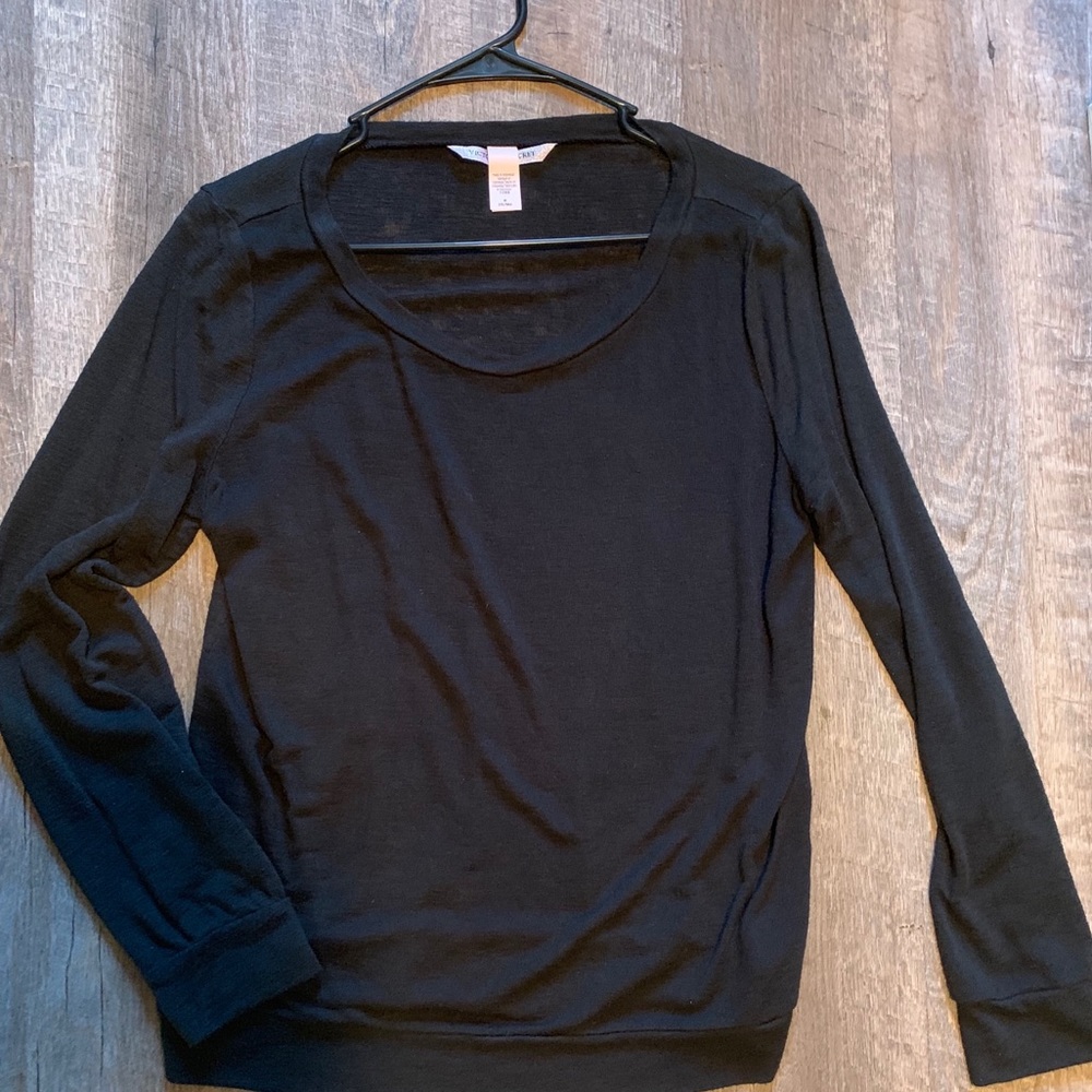Thin long sleeve Victoria secret top